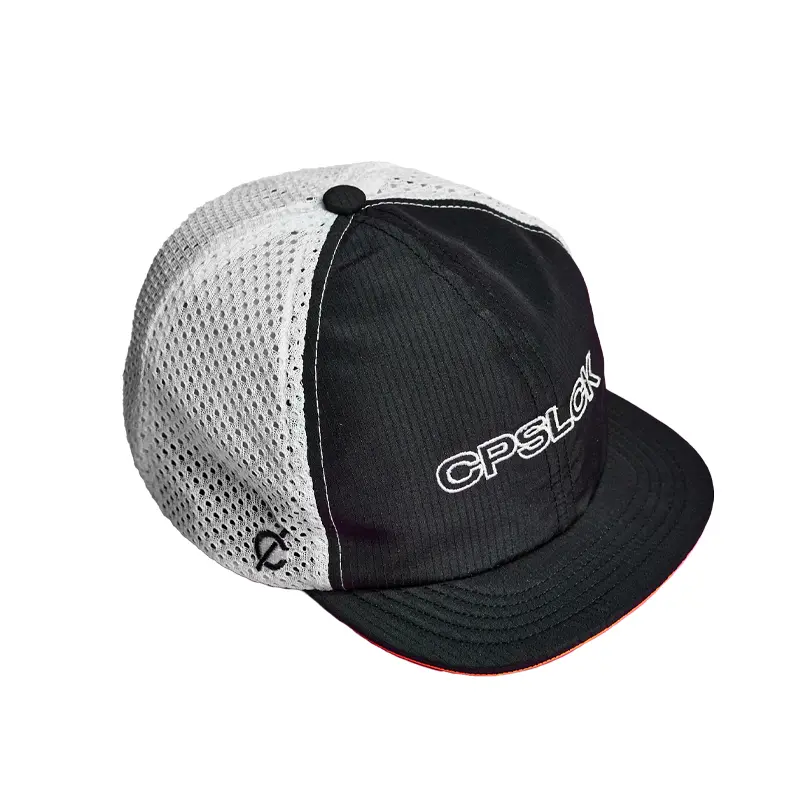 BLACK WHITE SHORT TRUCKER - Image 4